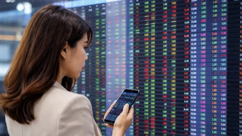 Tâm lý nhà đầu tư theo dõi vùng cản VN-Index trước phiên 19/06/2026 - Chứng khoán trước phiên 19/06/2026