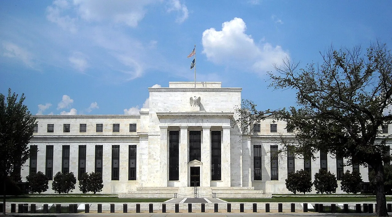 Fed và chính sách lãi suất Mỹ trong vĩ mô sáng 21/06/2026
