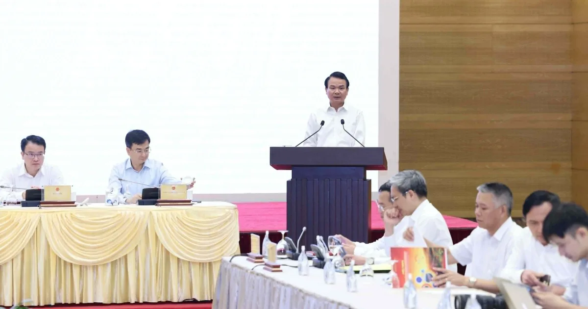 Bản tin vắn tối 04/07/2026 về họp báo Chính phủ và kinh tế xã hội