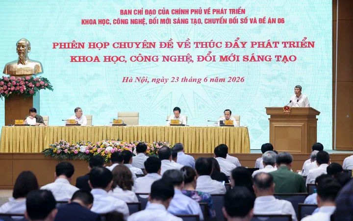 Phiên họp về khoa học công nghệ và đổi mới sáng tạo