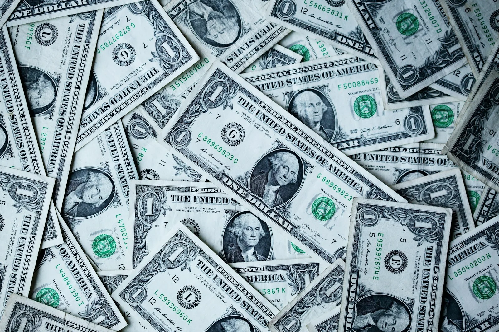 phân biệt đầu tư và giao dịch ghi nhận dữ liệu, chi phí và kết quả