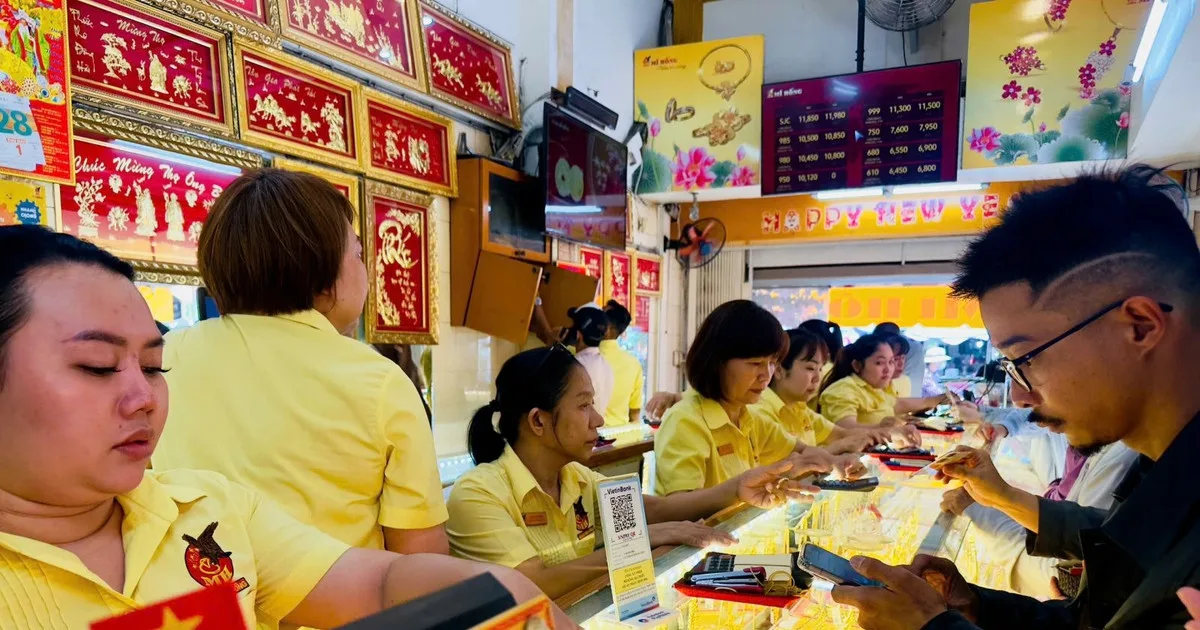 Giá vàng SJC và vàng nhẫn trong nước trưa 19/06/2026